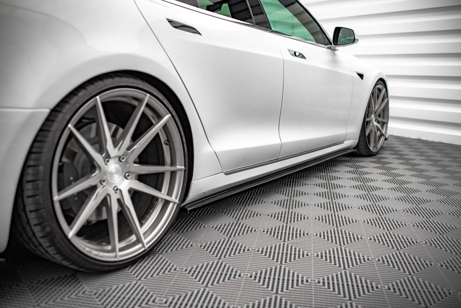 eng_pl_SIDE-SKIRTS-DIFFUSERS-Tesla-Model-S-Facelift-5567_5