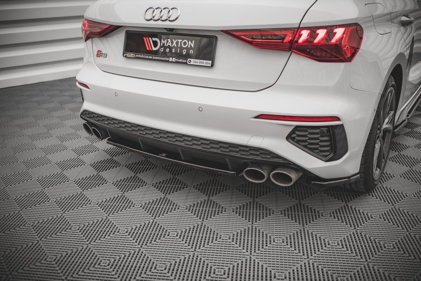 eng_pl_Central-Rear-Splitter-for-Audi-S3-8Y-13338_3