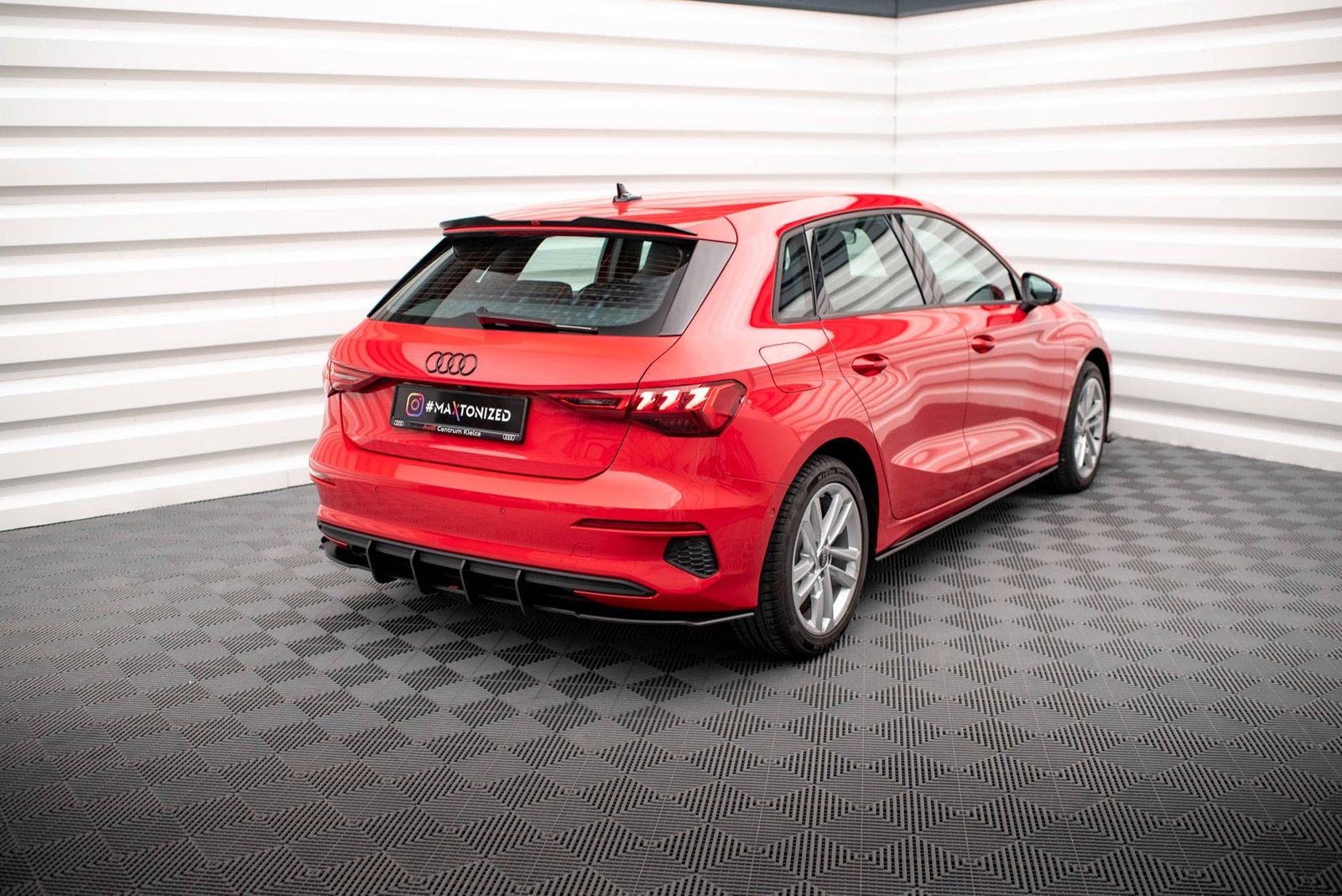 eng_pl_Street-Pro-Rear-Diffuser-Audi-A3-Sportback-8Y-16987_5