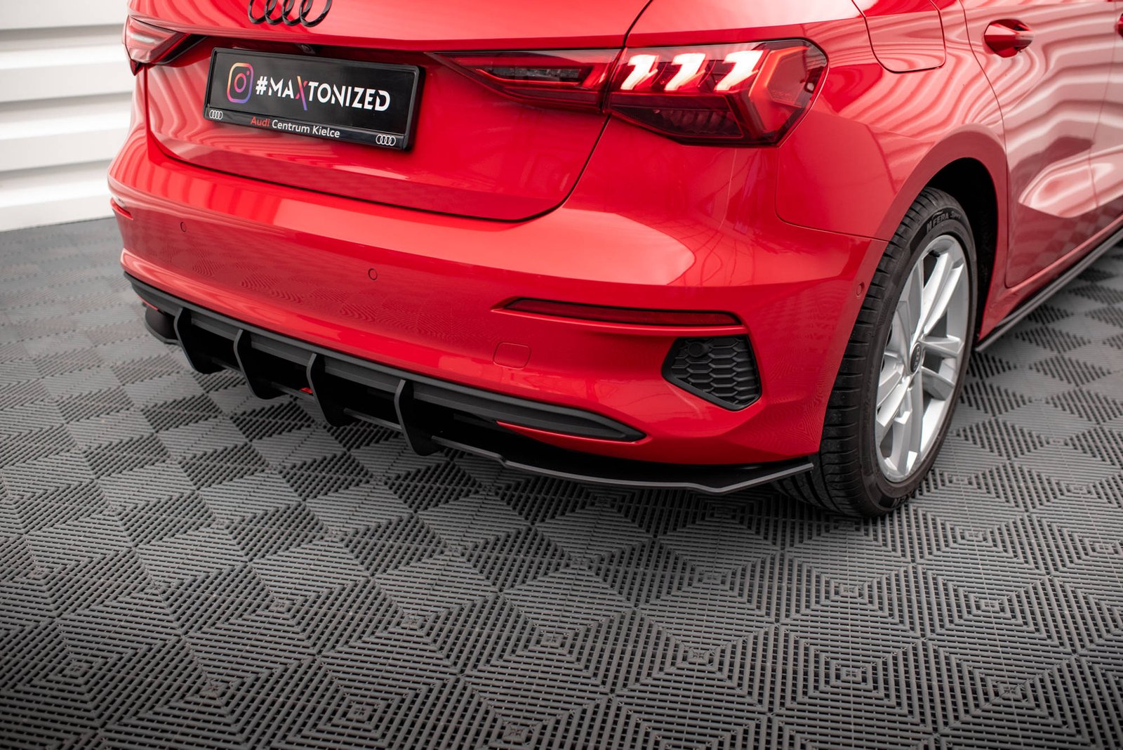 eng_pl_Street-Pro-Rear-Diffuser-Audi-A3-Sportback-8Y-16987_6