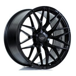 JUDD_MODEL_ONE_GLOSS_BLACK_20105_ANGLE.jpg
