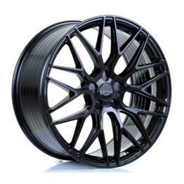 JUDD_MODEL_ONE_GLOSS_BLACK_2190_ANGLE.jpg