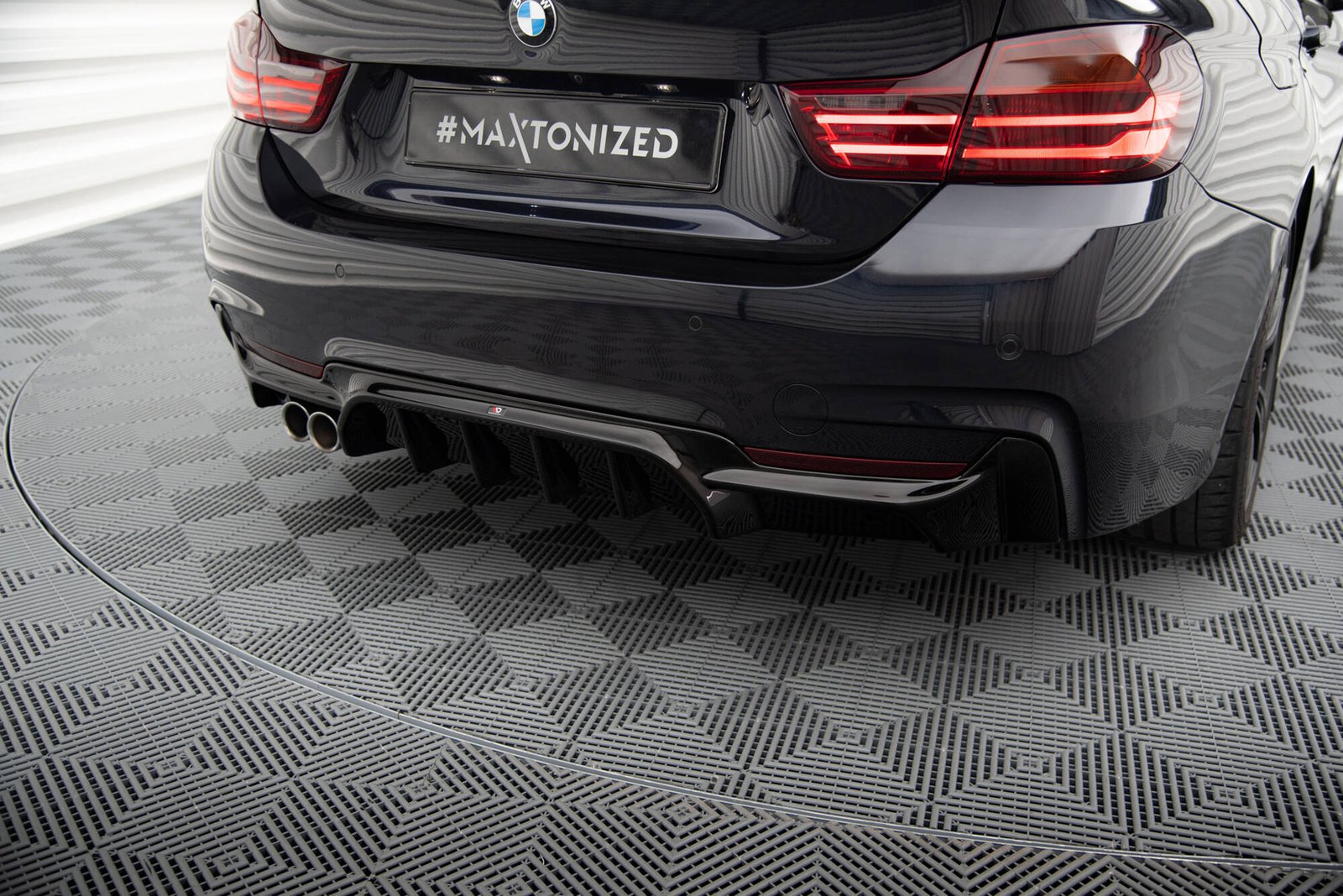 eng_pl_Rear-Valance-BMW-4-Coupe-Gran-Coupe-M-Pack-F32-F36-Version-with-exhaust-on-one-side-20553_2