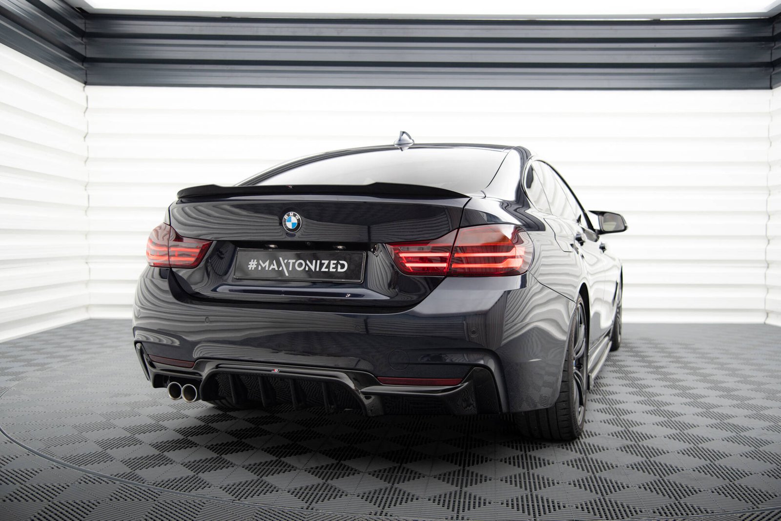 eng_pl_Rear-Valance-BMW-4-Coupe-Gran-Coupe-M-Pack-F32-F36-Version-with-exhaust-on-one-side-20553_4