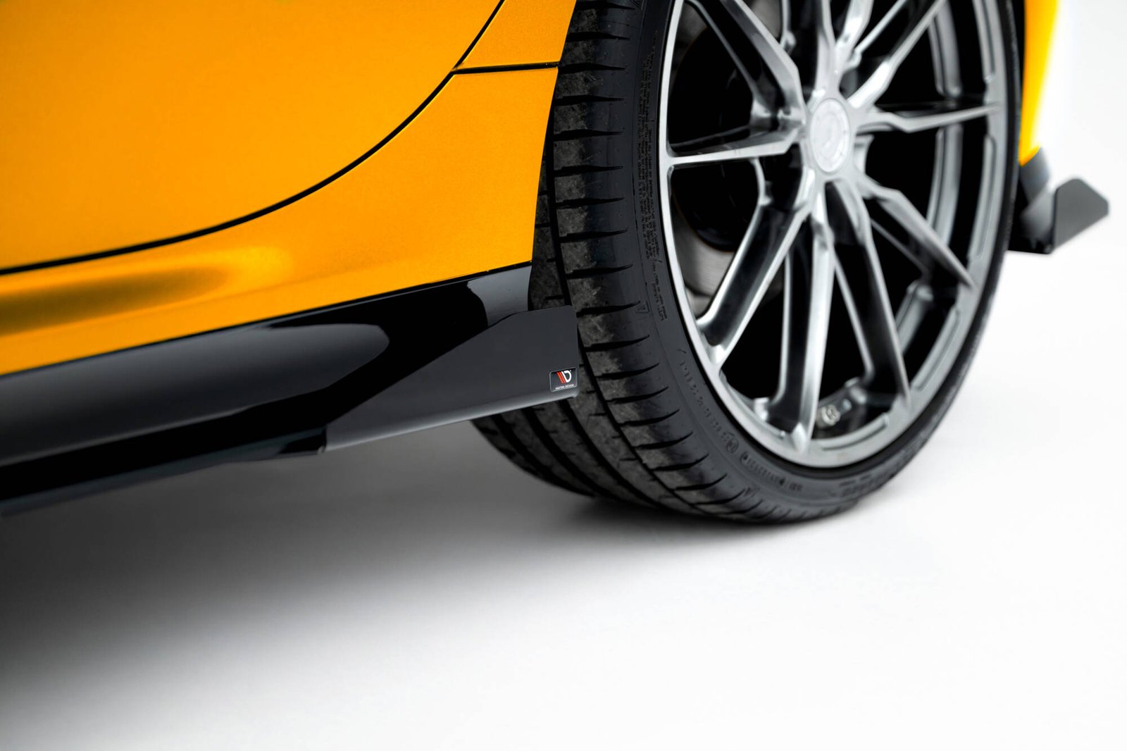 pol_po_Side-Flaps-BMW-1-M-Pack-F70-22513_5.jpg