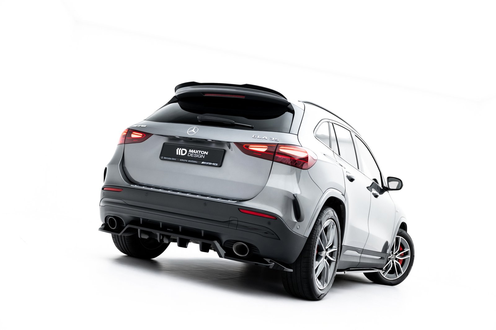 eng_pl_Rear-Splitter-with-vertical-bars-Mercedes-AMG-GLA-35-H247-Facelift-23311_7