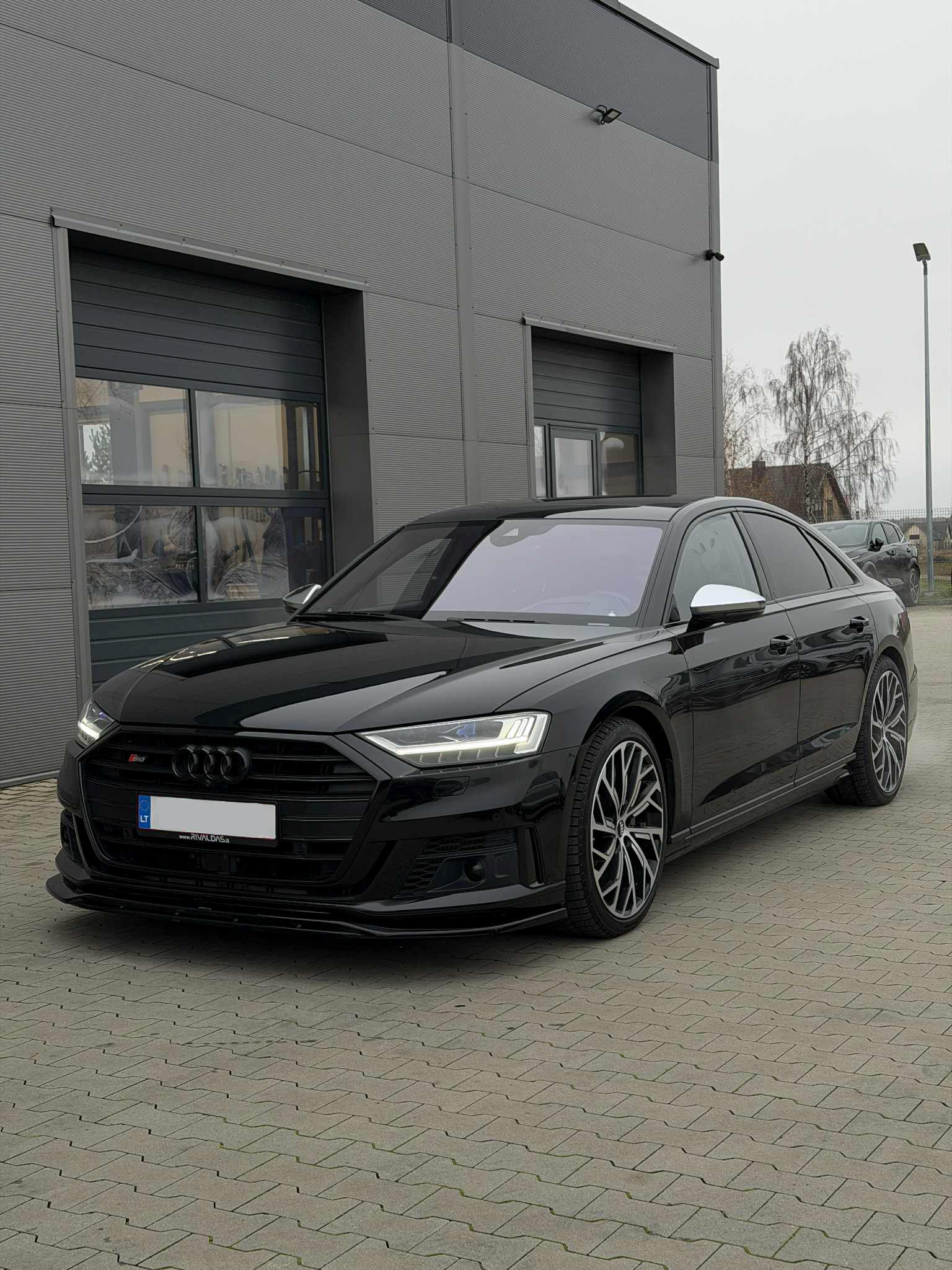 AC183276-6D74-47C1-B668-39C954C34081