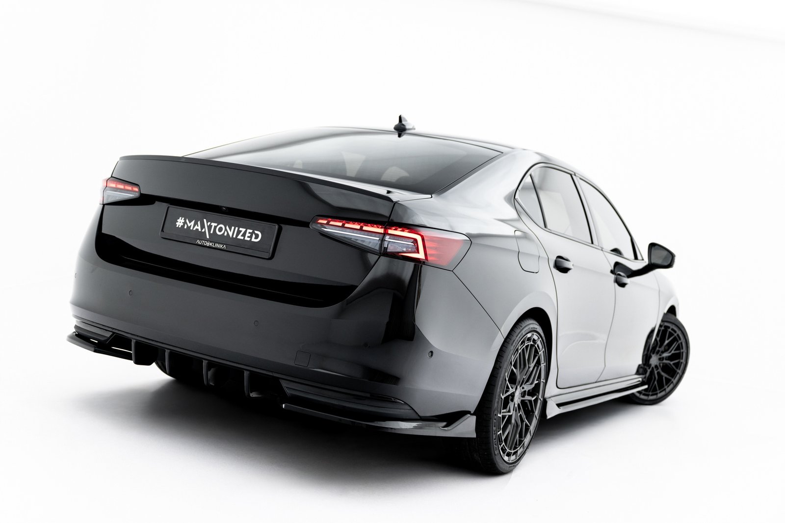 eng_pl_Rear-Side-Splitters-V-2-Skoda-Superb-Sportline-Mk4-23678_4