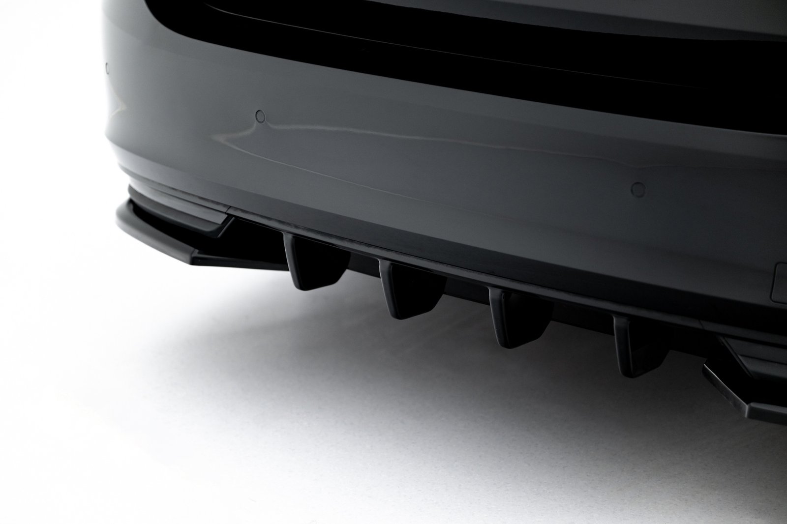 eng_pl_Rear-Valance-Skoda-Superb-Sportline-Mk4-23676_5