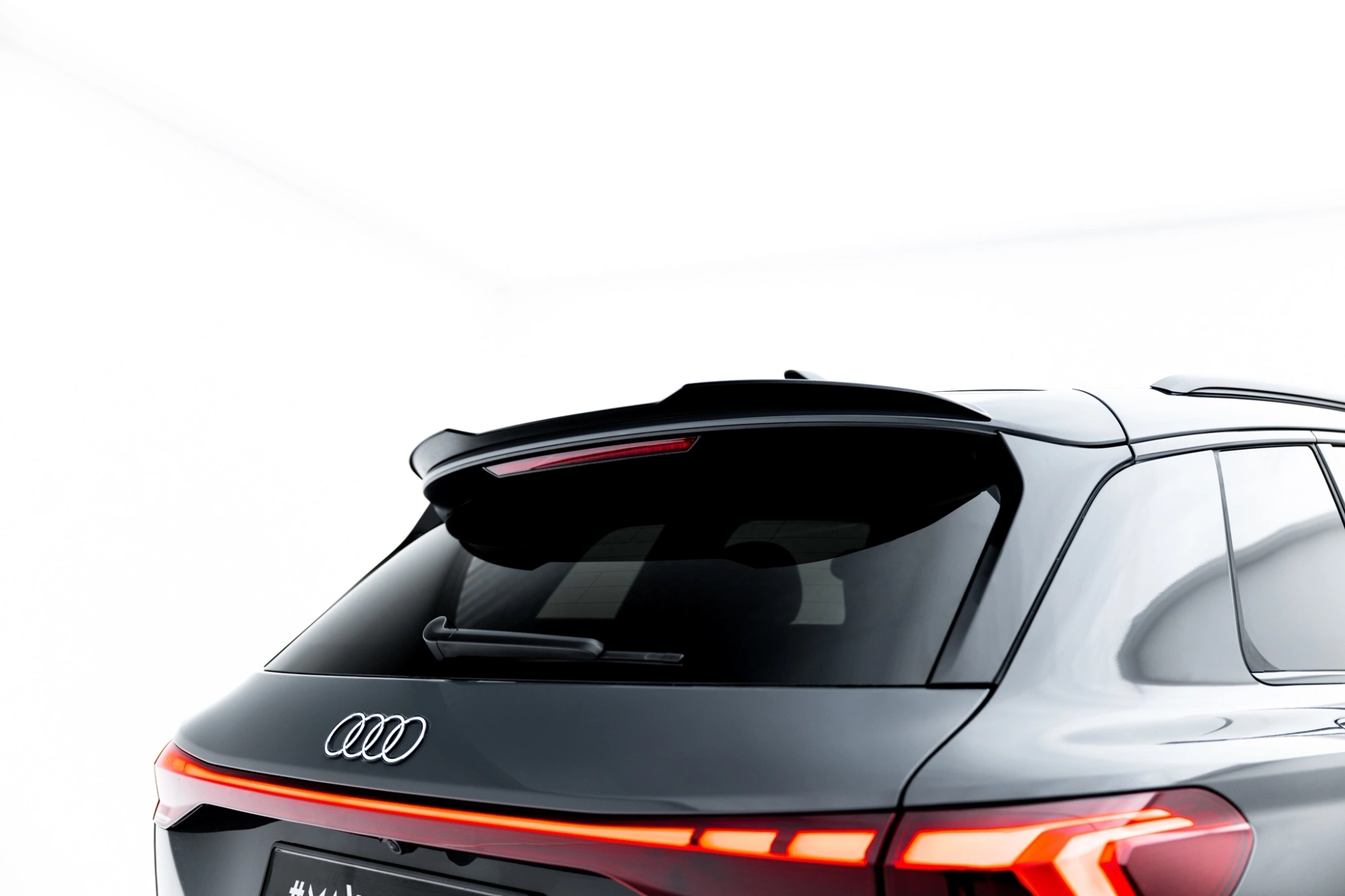 eng_pl_Spoiler-Cap-Audi-Q6-e-tron-Standard-S-Line-SQ6-e-tron-SUV-Mk1-23705_1