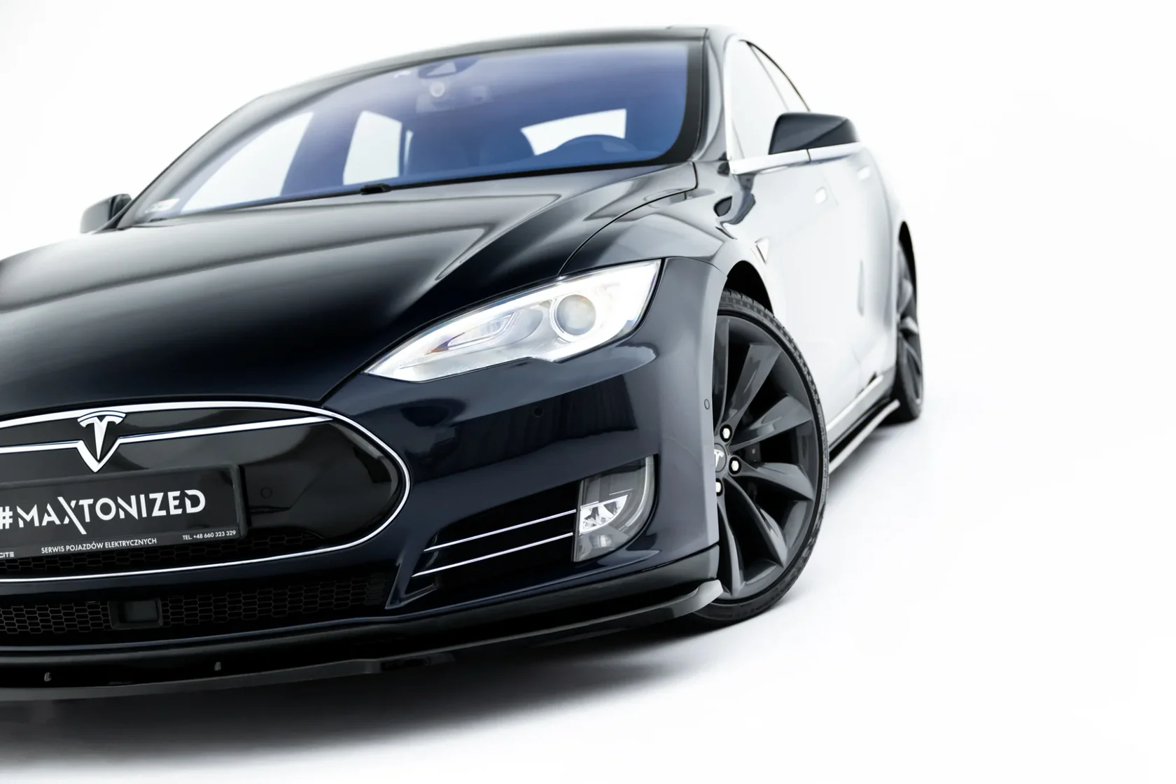 pol_pl_Splitter-Przedni-V-1-Tesla-Model-S-Mk1-23941_4