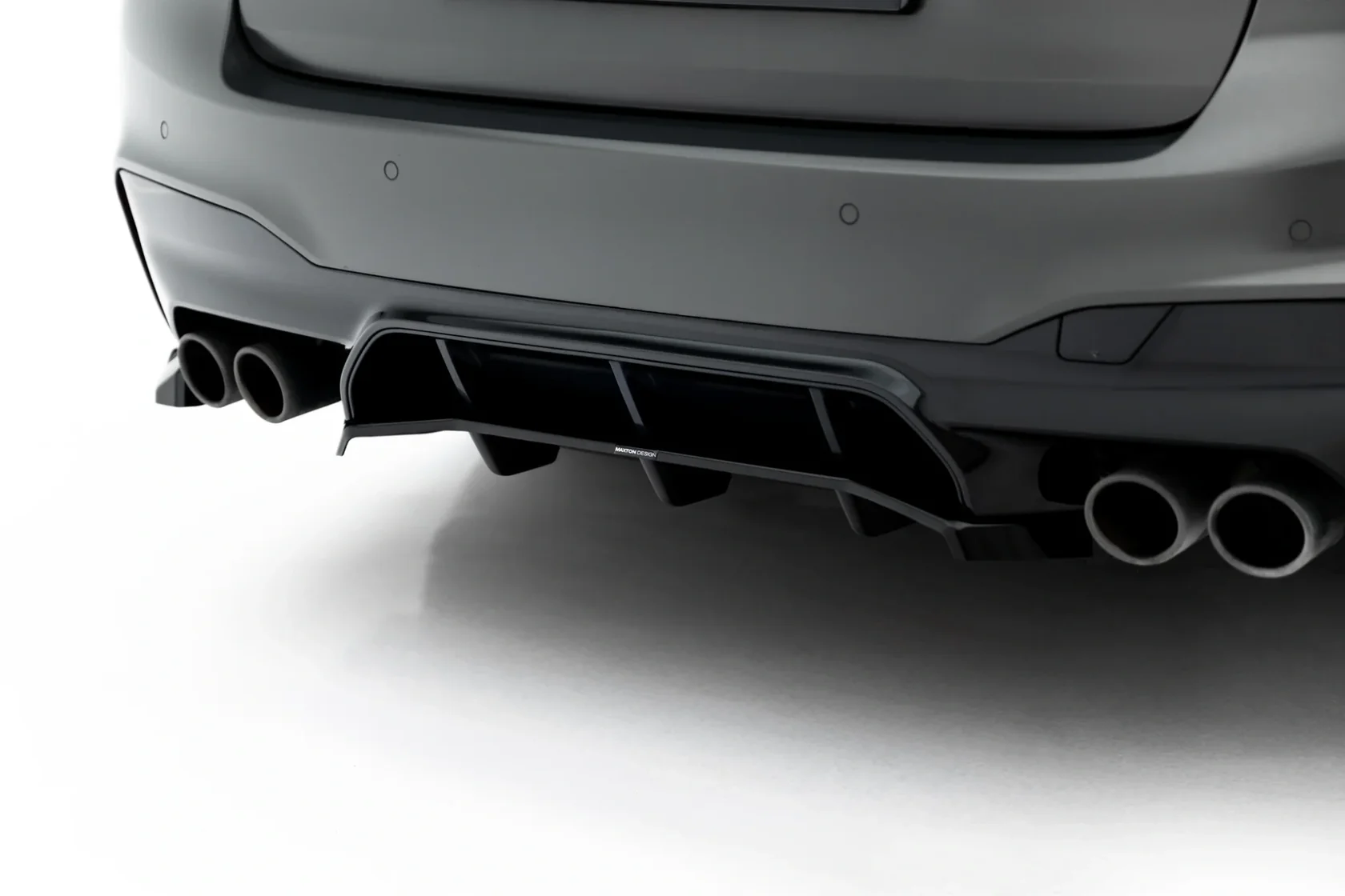 pol_pl_Splitter-Tylny-Z-Dyfuzorem-BMW-M5-F90-F90-Facelift-23923_5