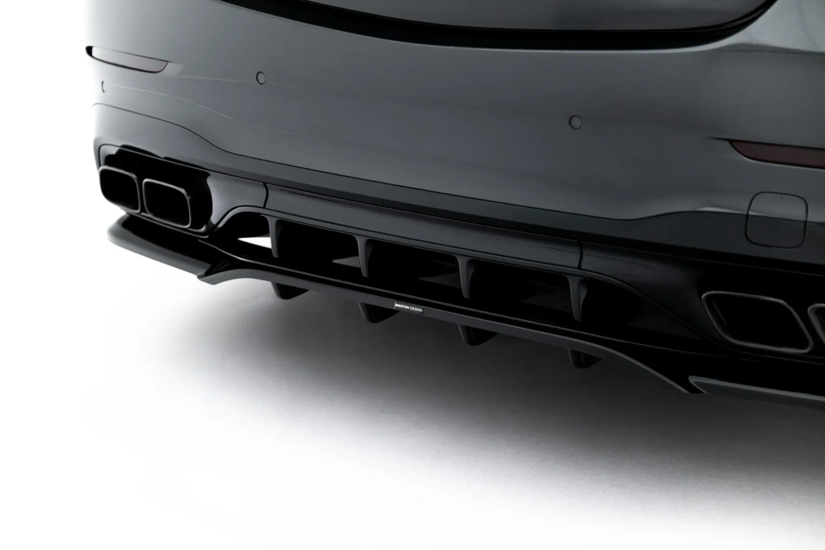 pol_pl_Splitter-Tylny-Z-Dyfuzorem-Mercedes-AMG-C63-Sedan-Estate-W206-S206-23826_5
